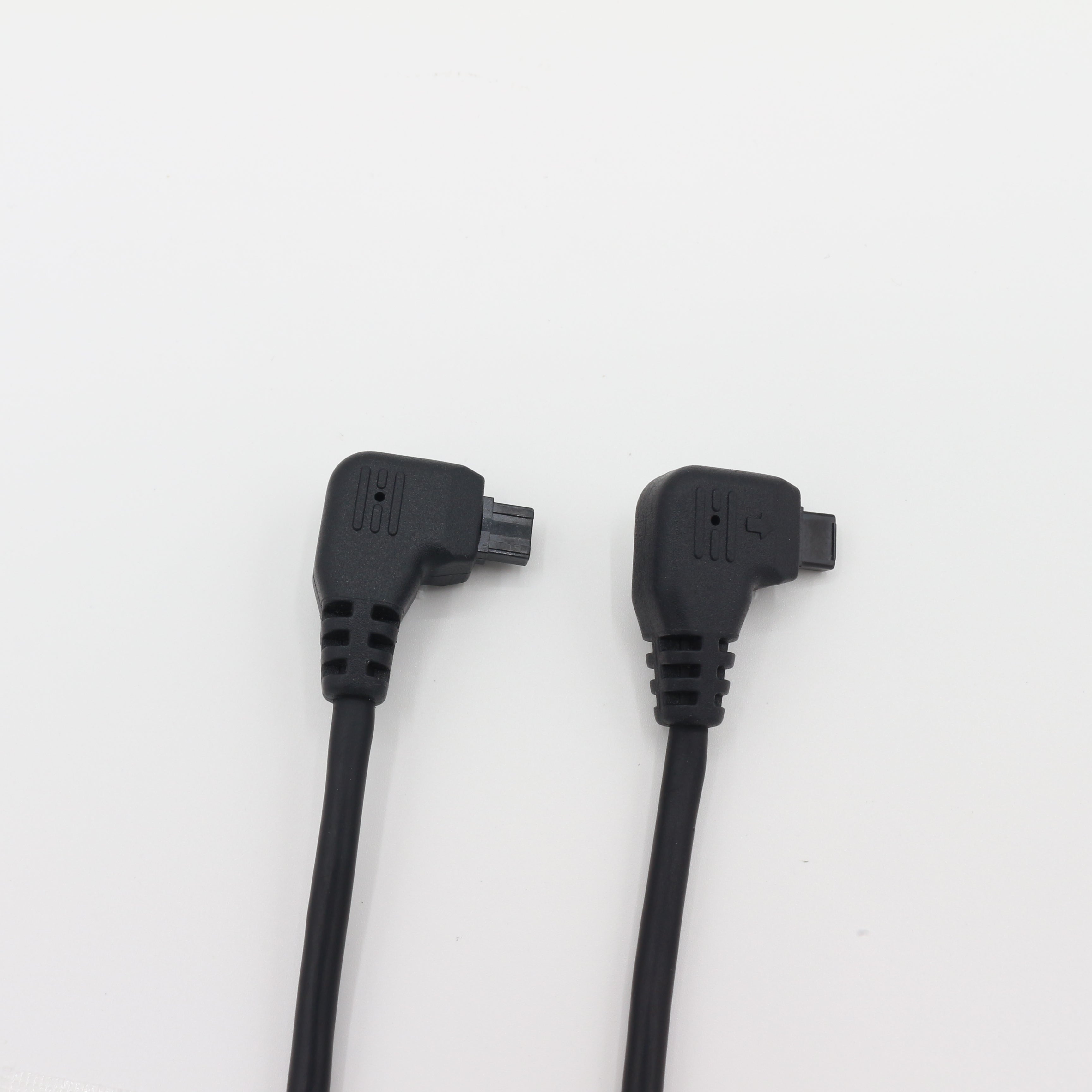 バッテリーケーブル - 商品詳細 | コモドギア（Cómodo gear） 公式