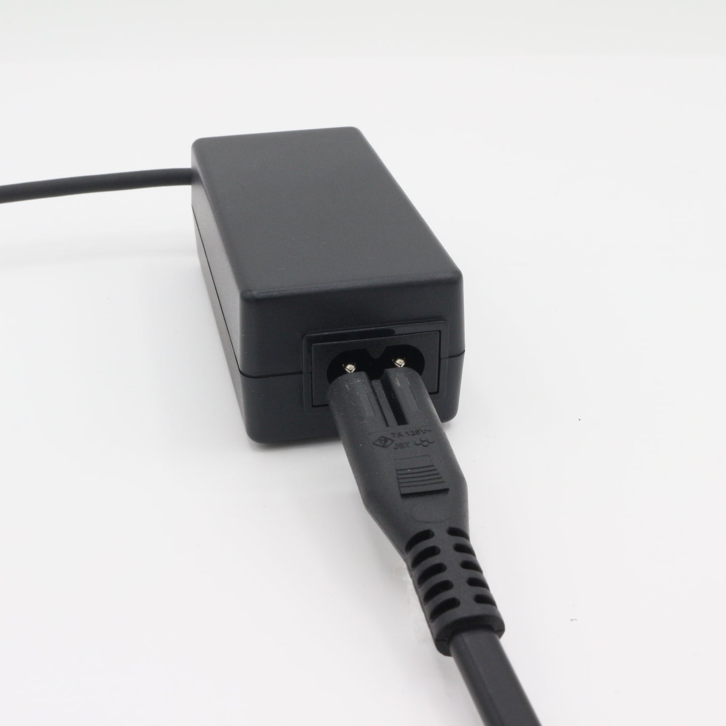 充電アダプター